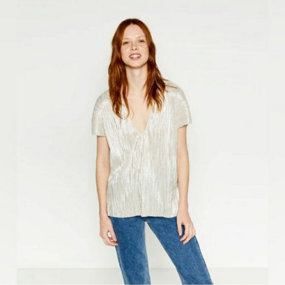 Zara Gold Metallic Shimmer Pleated Flowy Fit Top Small - Picture 1 of 6